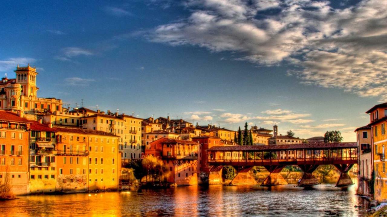 Bassano Up Apartment Mussolente Екстериор снимка